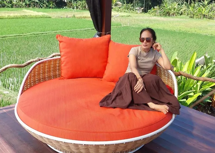 Wonderful Private With Pool With Beautiful Views Of The Rice Fields Villa